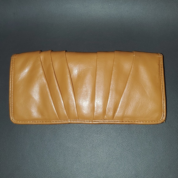 Billabong Pleated Clutch Wallet - Picture 2 of 14